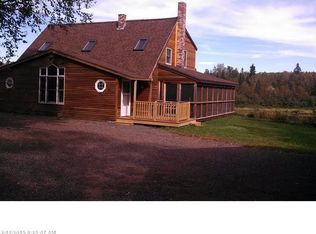 67 Pleasant St, Moose River, ME 04945