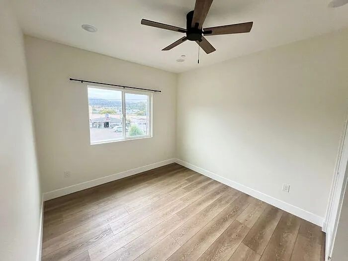 669 Townsite Dr #2 — Photo 10