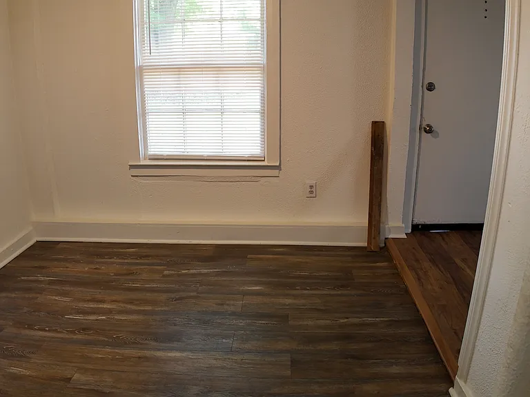 104 Otis St — Photo 15