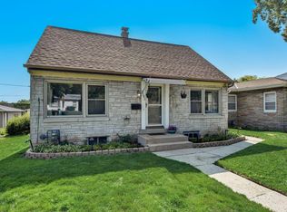 3542 S 5th Pl, Milwaukee, WI 53207