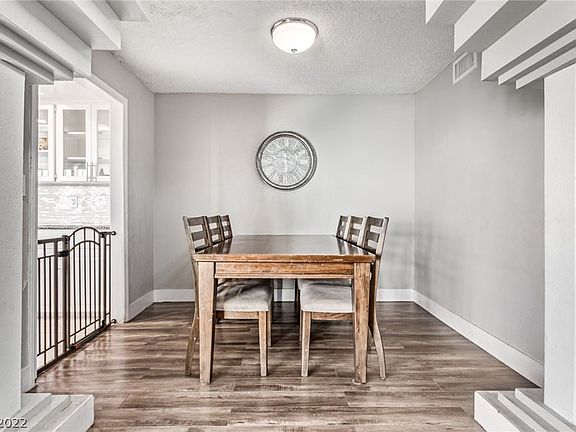 5th image of 45 N Lamb Blvd