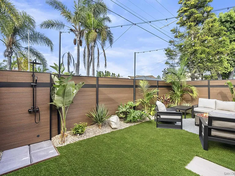 952 Pacific Beach Dr — Photo 9