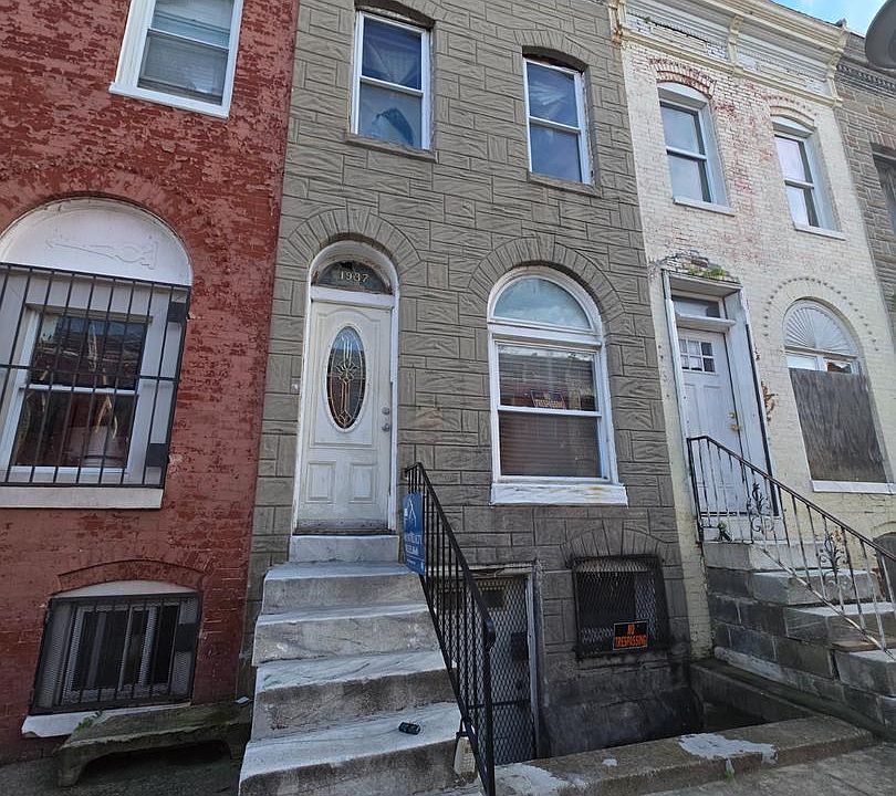 1st image of 1937 Ridgehill Ave