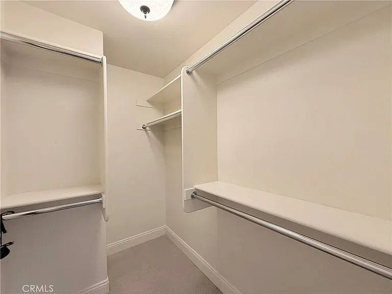 2454 Oswego — Photo 12