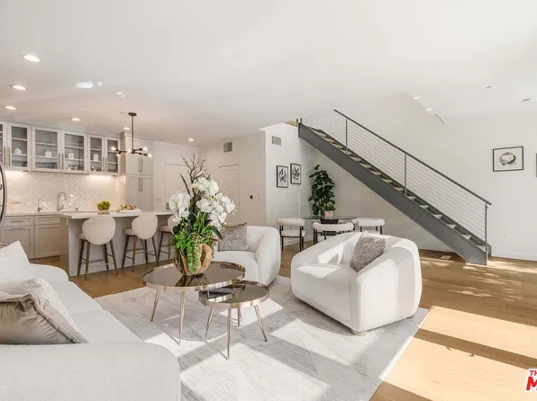 13045 Pacific Promenade Unit 110, Playa Vista, CA 90094