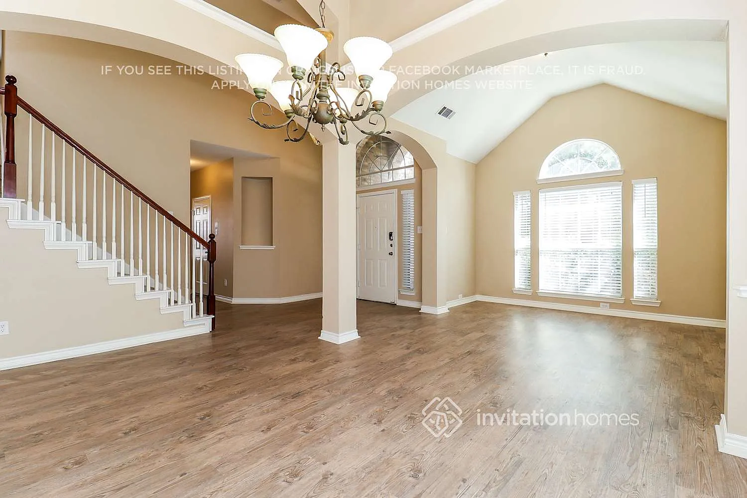 1406 Chateau Ln Mansfield, TX 76063 — Photo 4
