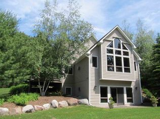 266 Meadow Wood Dr, Harbor Springs, MI 49740