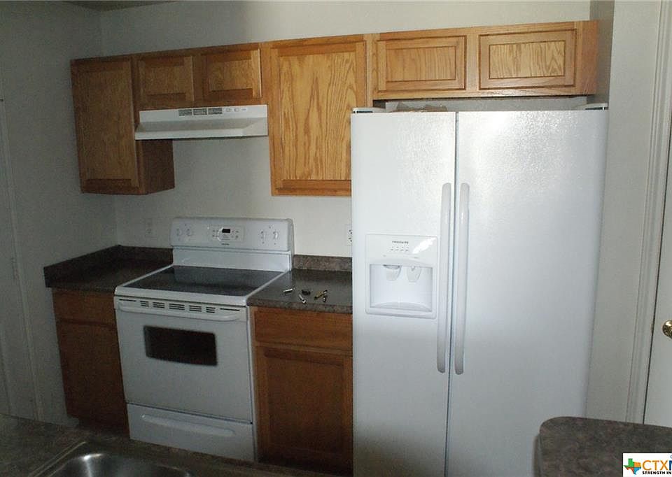 1st image of 2101 Schorn Dr