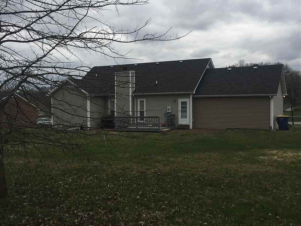 2nd image of 45 Cottontail Cir
