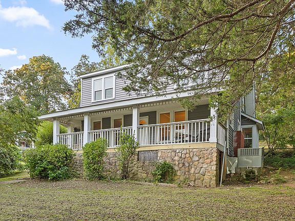 5th image of 120 Sweetland Dr