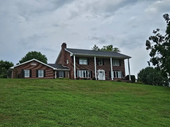 419 Tanglewood Dr, Glade Spring, VA 24340