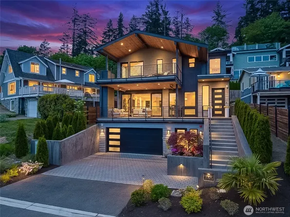 11855 89th Place NE, Kirkland, WA 98034