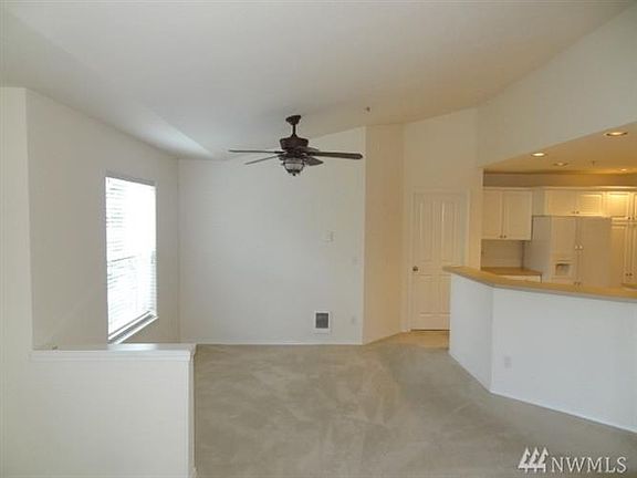 4th image of 2120 Palisade Blvd