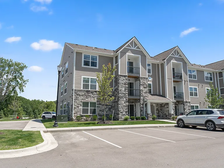 Westlake Place Apartments — Photo 18