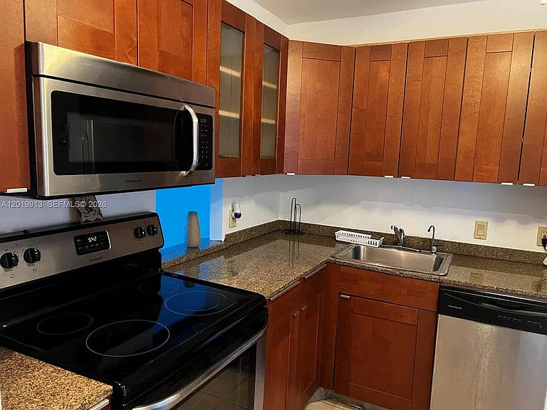 3101 N Country Club Dr #510 — Photo 2