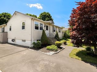 16 Beloit Rd, Dedham, MA 02026