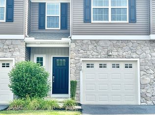 1748 Fairbank Ln, Mechanicsburg, PA