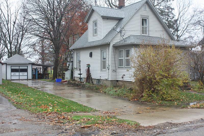1st image of 120 S Richards St