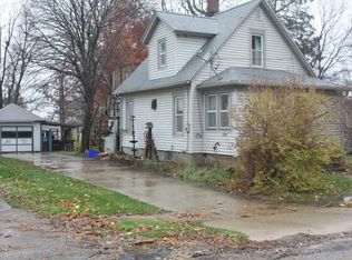 120 S Richards St, Orfordville, WI 53576