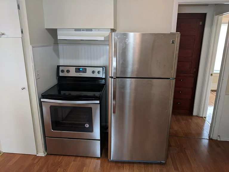 4112 Burnham Ave #LOWER — Photo 7