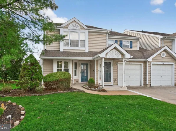 7401 Normandy Dr, Mount Laurel, NJ 08054