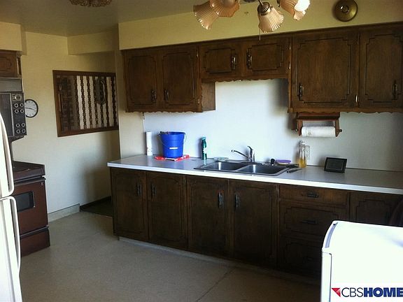 5th image of 4210 Olive St
