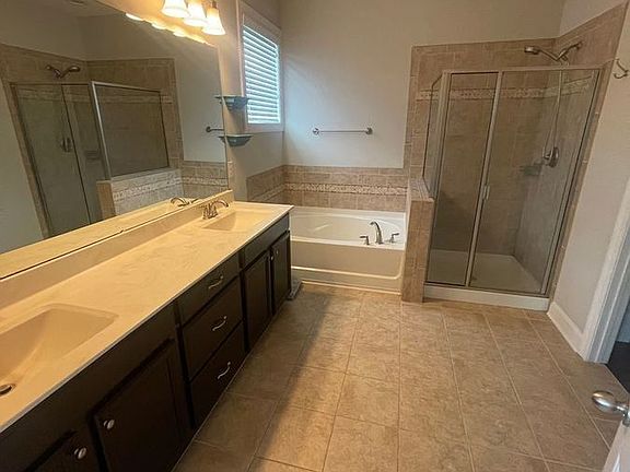 5th image of 4613 Myra Glen Pl