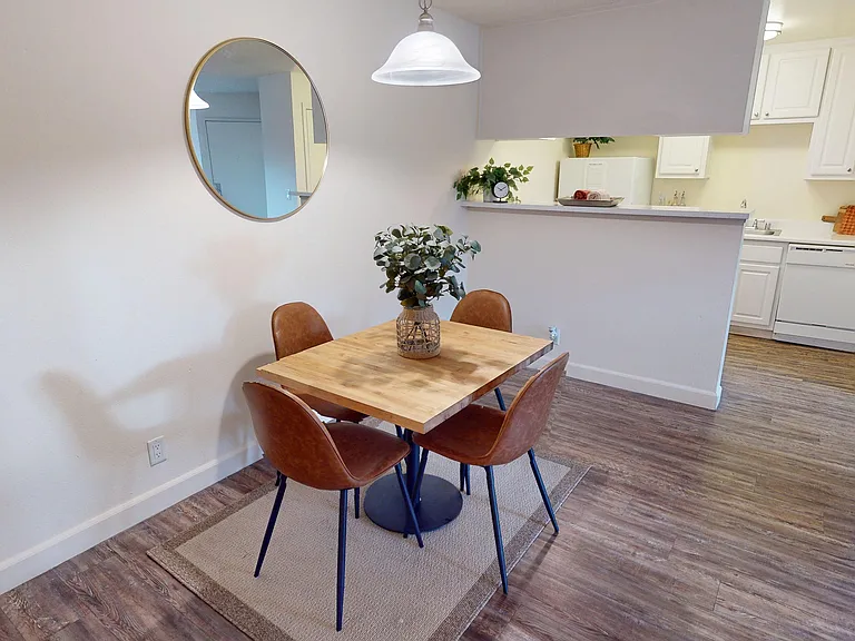 Shared Dining Room Shared Dining Room