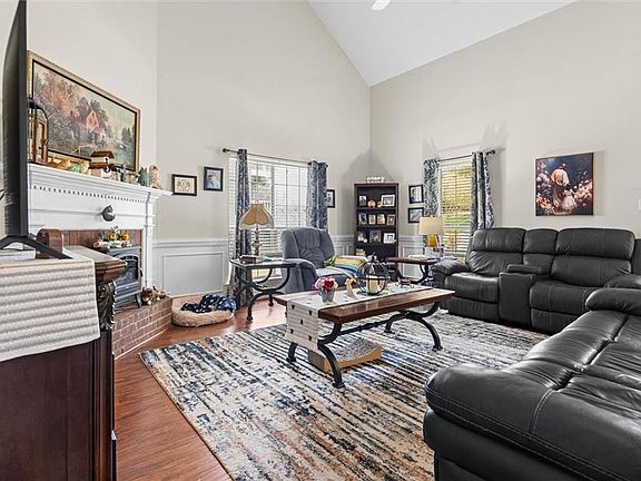 3rd image of 6408 Double Tree Ct