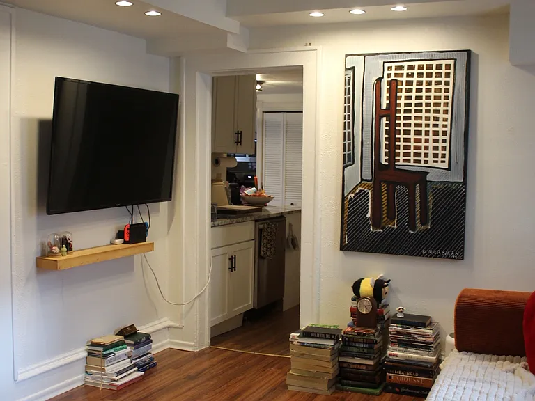 1611 Grand St NE #2 — Photo 4