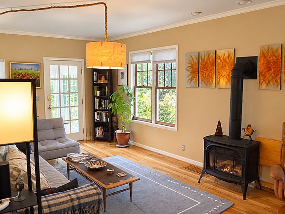 Large living room off of atrium/sunroom.