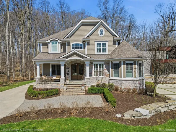 409 Hill St, Northville, MI 48167