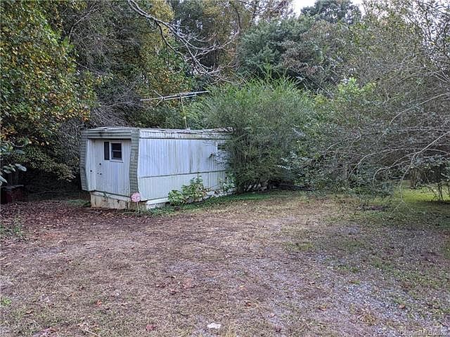 1st image of 133 Estate Dr