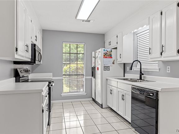 5th image of 1700 21st St E