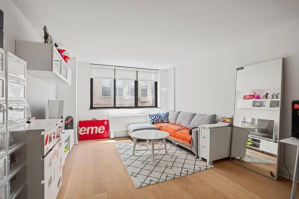 Rented by Yangtze Hudson LLC | media 15