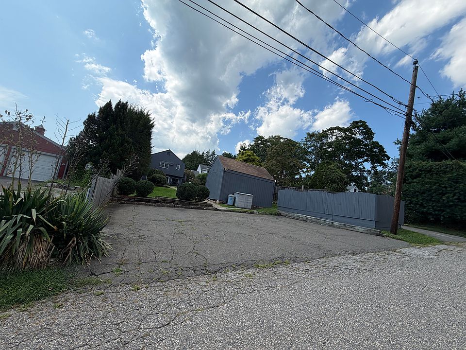 1st image of 57 W Parish Rd