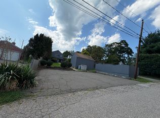 57 W Parish Rd, Westport, CT 06880