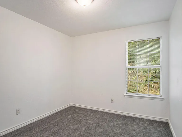 2621 Lee Ave #B — Photo 9