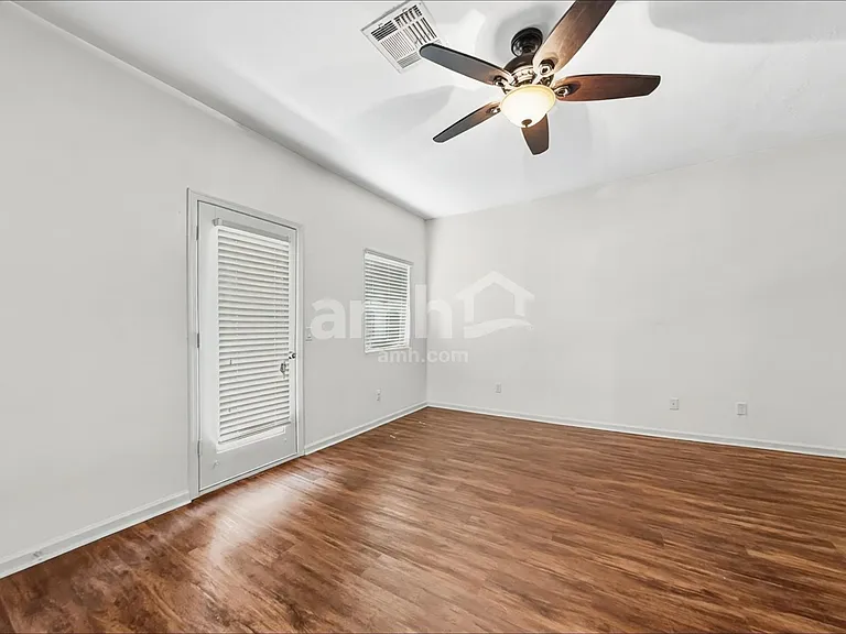 20025 N 20th St #132 — Photo 10