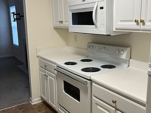 5th image of 802H Bryce Ct