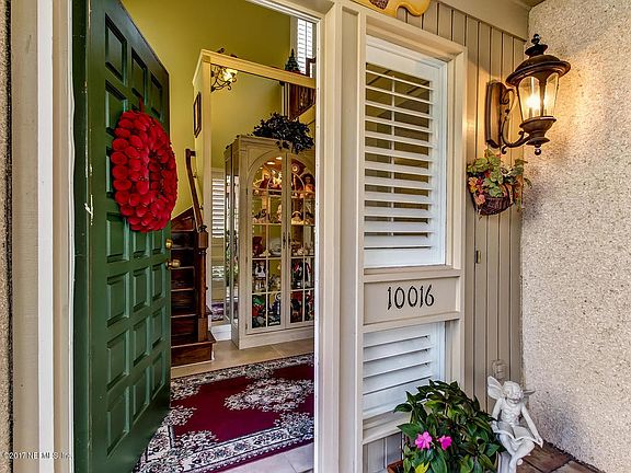 3rd image of 10016 Leisure Ln N