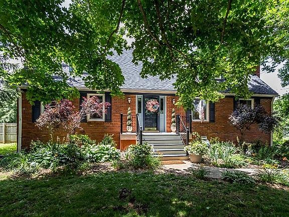 2nd image of 115 Cherrywood Dr