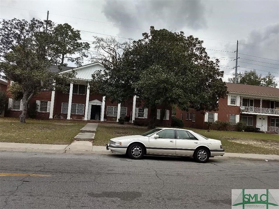 2nd image of 32 Thackery Pl