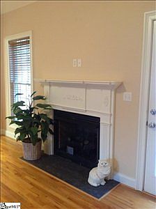 4th image of 2 Belle Terre Ct