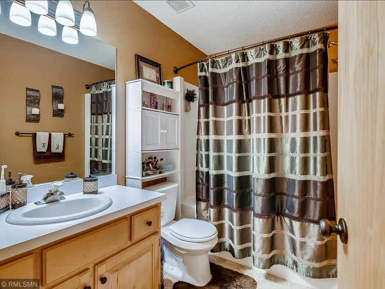 15220 Barium St NW — Photo 21