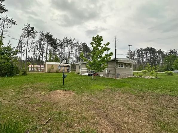 42 McCoy Rd W, Gaylord, MI 49735