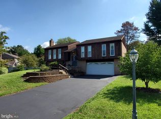 12 Birdie Ln, Reading, PA 19607