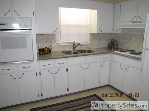 2nd image of 2111 Courtney Dr