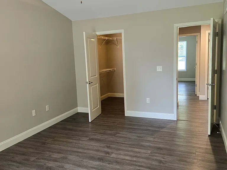 75 Lucinda Dr — Photo 19