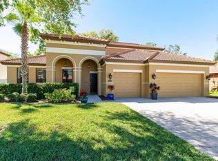 2956 Falconhill Dr, Apopka, FL 32712